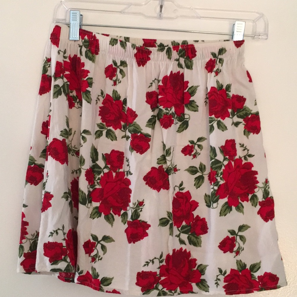 Divided roses skirt